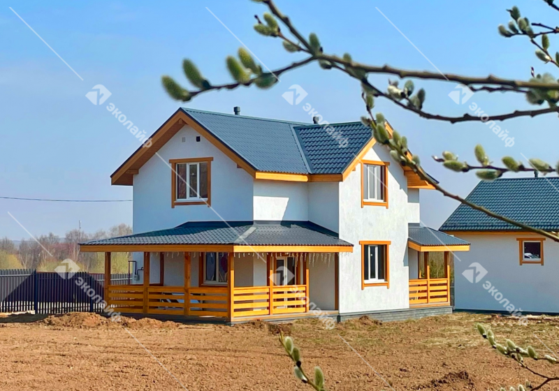Двухэтажный дом 155 м²